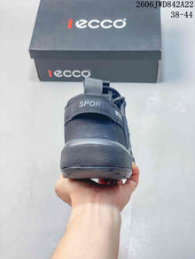 ECCO Men’s Gray Mesh Hiking Sneakers