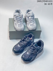 New Balance 997 Sneakers in Gray