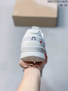 On THE ROGER Pro 2 Tennis Shoes White Blue Pink 2607TGD214A24
