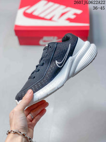 Nike Uplift SC Low-Top Sneakers Navy White