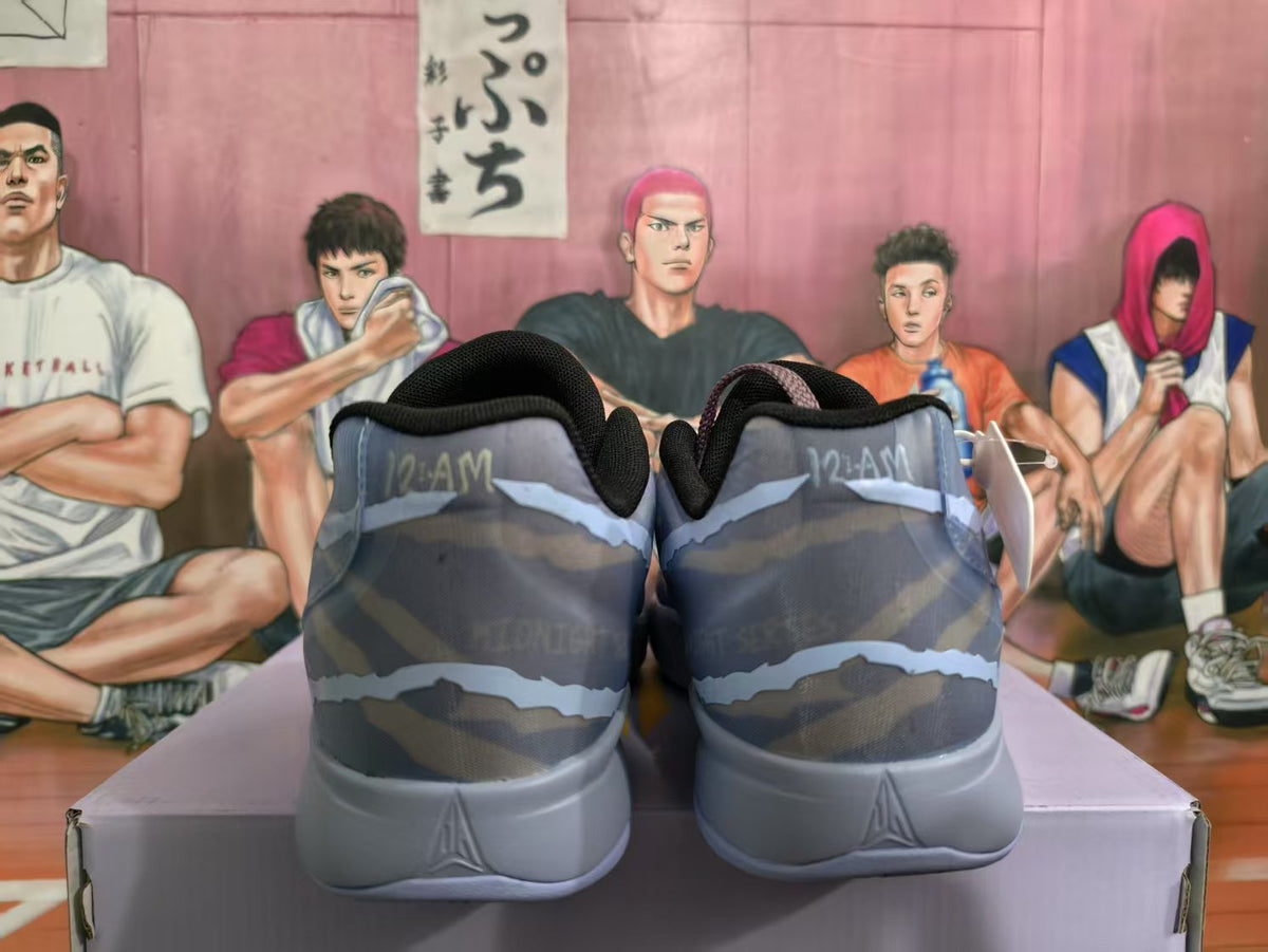 Nike Blue Gray Low-Top Basketball Sneakers