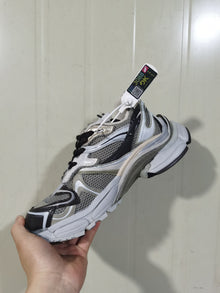 Puma 2000 Runner 2 Sneakers White Gray Black
