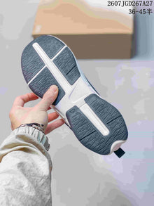 On Cloudnova Moon Low-Top Casual Sneakers