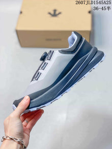 DESCENTE SHIELD Mantrix Gray Black Running Sneakers