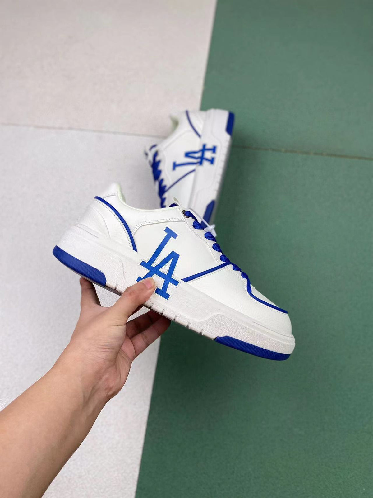 MLB LA Logo Sneakers White and Blue