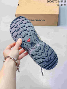 Salomon XT-3D Trail Running Shoes in Taupe and Beige