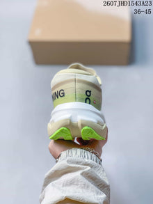 On Cloudmonster 3 Hyper Running Sneakers Cream Navy