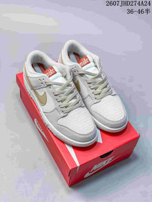 Nike SB Dunk Low Pro Low-Top Sneakers White Gold
