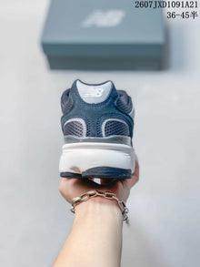 New Balance 603 Retro Sneakers Navy and Gray