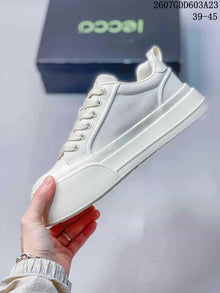 ECCO 2607GDD603A23 White Low-Top Sneakers