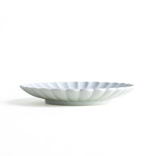 Chrysanthemum Scalloped Sauce Dish