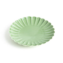 Chrysanthemum Scalloped Sauce Dish
