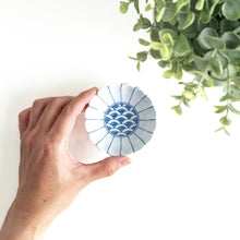 Chrysanthemum Wave Condiment Bowl