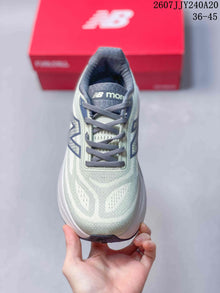 New Balance Fresh Foam X More v6 Running Shoes Green Gray