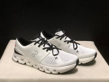 On Cloud X4 Sneakers Ivory Black
