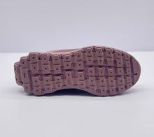 alo Runner Sneakers Pink