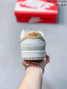 Nike SB Dunk Low Pro Low-Top Sneakers White Gold