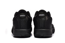 Nike 872-27 Black Low-Top Sneakers