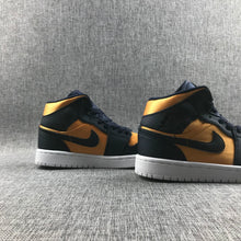 Jordan 1 Mid SE Black Gold Sneakers 852542-401