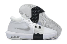 Nike LeBron Witness 8 Basketball Shoes