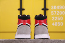 Air Jordan 1 High Light Smoke Grey 555088-126