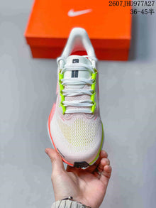 Nike Quest 6 Low-Top Running Shoes Pink White JHD977A27