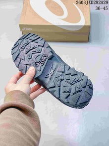ASICS Gel-Pickax Outdoor Hiking Sneakers 1203A983-020