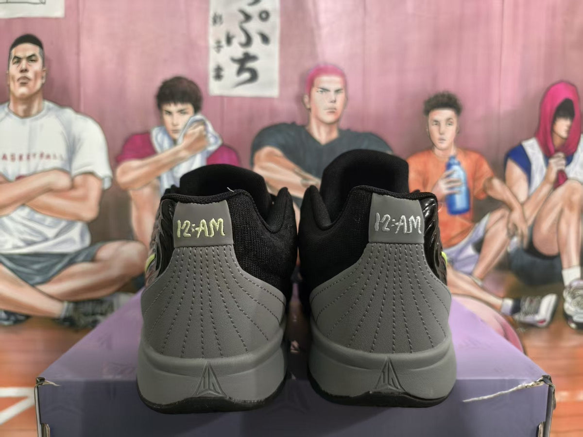 Nike Black and Gray Low-Top Sneakers