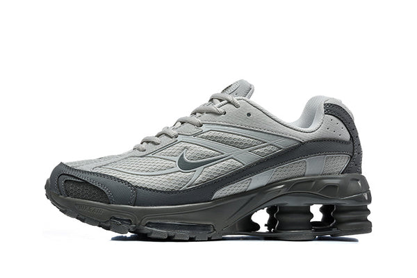 Nike Shox Ride 2 Sneakers in Grey