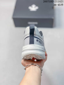 DESCENTE LAVITATE WIRE 3.0 White Gray Sneakers 2607GHD1211A21