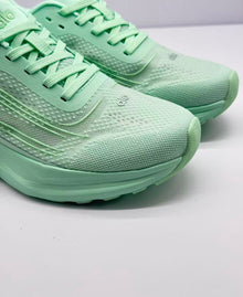 Alo Runner Sneakers Light Green