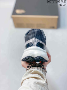 The North Face Summit Vectiv Pro Trail Running Shoes - White/Navy
