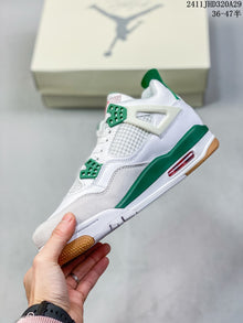 Jordan Air Jordan 4 Retro OG Sneakers White Green Gum