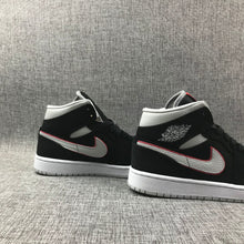 Jordan Air Jordan 1 Mid Black Silver Red 554724-060