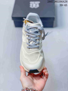 KOLON SPORT KRUST Trail Running Shoes Off-White 2607JWD266A26