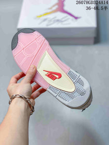 Jordan Air Jordan 4 Retro Comic Sneakers White Black Pink