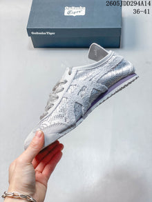 Onitsuka Tiger Mexico 66 Low-Top Sneakers in Light Gray