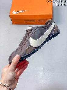 Nike Moon Shoe OG Summit Low-Top Sneakers IW0955-300