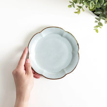 Rinka Flower Dessert Plate